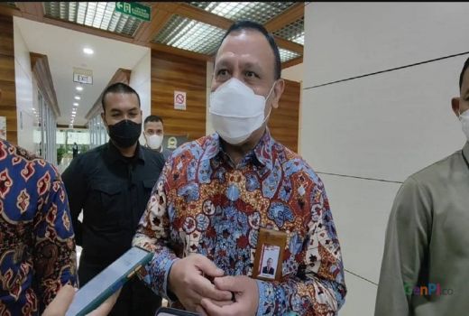 Pertemuan Firli dengan Lukas Enembe Dikomentari Dewas KPK, Ray Rangkuti Bilang Begini - GenPI.co