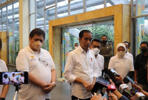 Presiden Jokowi Tunjuk Airlangga Jadi Ketua Dewan Nasional KEK - GenPI.co