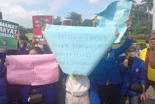 Anak K-Pop Turun ke Jalan Tolak RKUHP - GenPI.co
