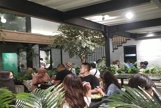 Yuk Mampir ke Libero, Kafe di Jakbar dengan Suasana Bali - GenPI.co
