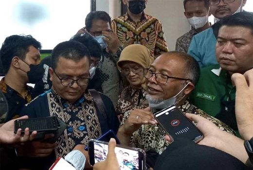 Bambang Widjojanto: Kasus Maming Memengaruhi Perekonomian RI - GenPI.co