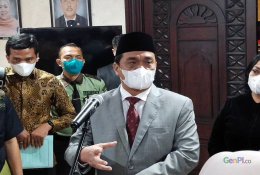 Stiker Call Center 112 Untuk Antisipasi Kejahatan di Angkot - GenPI.co