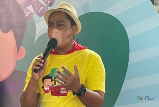 Membaca Nyaring sangat Baik untuk Anak, Orang Tua Masih Malu - GenPI.co