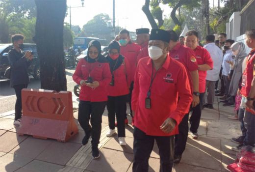 Daftar ke KPU, PDIP Sebut 4 dan 7 Jadi Angka Unik di Partainya - GenPI.co