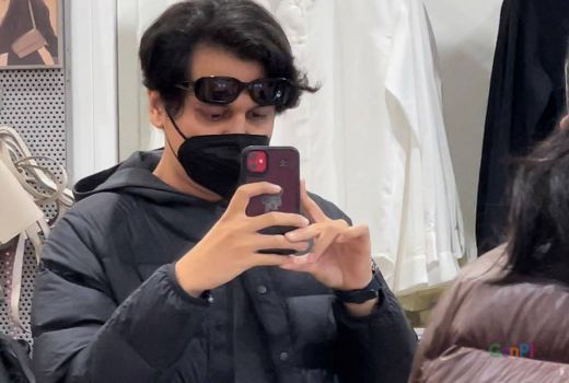 Intip Gaya Kevin Julio Makin Kece Pakai Jaket Puffer - GenPI.co