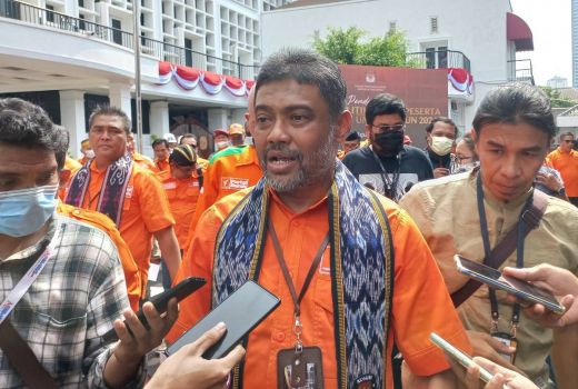 Buruh Bakal Demo Soal Kenaikan Harga BBM pada Selasa - GenPI.co