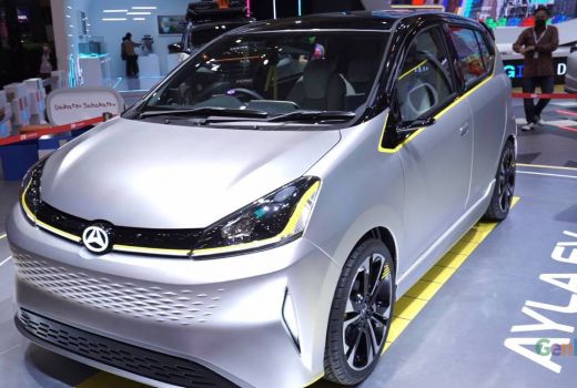 Daihatsu Unjuk Gigi Lewat Mobil Listrik Ayla EV di GIIAS 2022 - GenPI.co