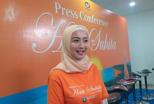 Dapat Lampu Hijau dari Anak, Desy Ratnasari Siap Lepas Status Janda - GenPI.co