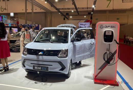 DSFK Mini Ev Muncul di GIIAS 2022, Calon Pesaing Wuling Airev - GenPI.co