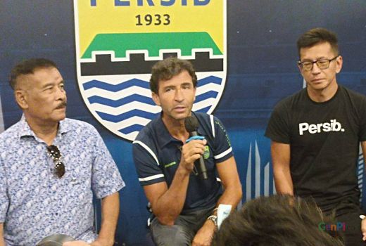 Dipinang Persib, Ini Komentar Luis Milla soal Robert Rene Alberts - GenPI.co