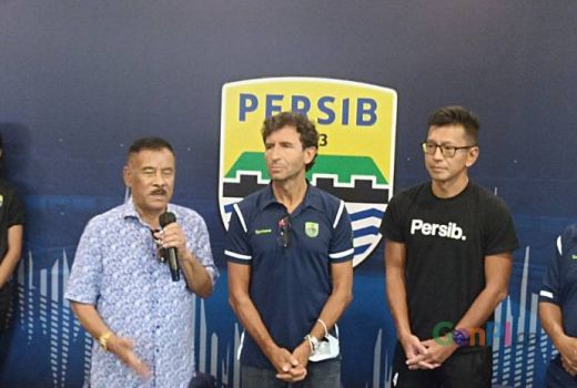 Siap Gembleng Persib Bandung, Luis Milla Punya Harapan Besar - GenPI.co