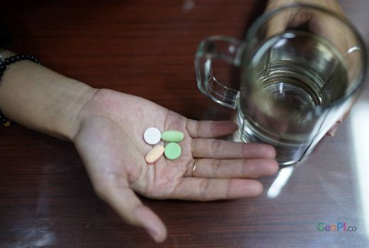 Ada di Apotek, 3 Rekomendasi Obat Seriawan Paling Ampuh - GenPI.co
