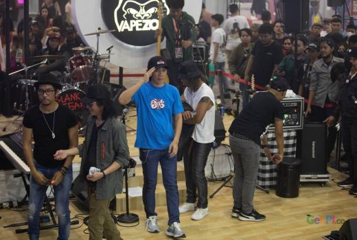 Slank Ramaikan Vape Fair 2022, Piss! - GenPI.co