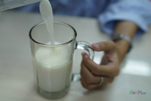 Waspada! Ternyata Susu ini Berbahaya, Dokter Zaidul Akbar Beber Solusinya - GenPI.co