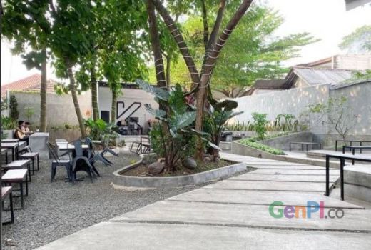 Bernuansa Tropical, Kazmara Cafe Bisa Usir Stres Kala Weekend - GenPI.co