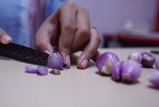 Bumbu Dapur ini Ampuh Bikin Kolesterol Keok, Berikut Herbal dr. Zaidul Akbar - GenPI.co