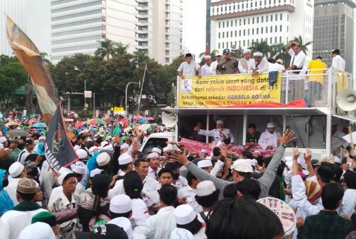 Di Tengah Demo Menuntut Jokowi Mundur, GNPR Mendadak Singgung Aksi 212 - GenPI.co