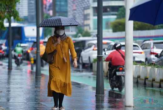 Kota-kota Besar Mohon Siapkan Payung, BMKG Keluarkan Peringatan Dini - GenPI.co