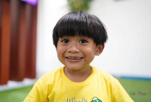 Tips Mencegah Gigi Anak Berlubang, Batasi Asupan Gula - GenPI.co