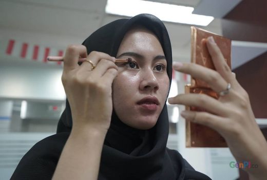 Tips Mendapatkan Riasan Mata Minimalis dan Memikat - GenPI.co