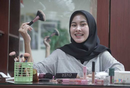 Tips Mengurangi Dampak Buruk Polusi Udara Terhadap Kulit - GenPI.co