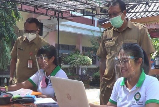Tekan Corona, Pemkab Tabanan Terapkan Tes Antigen ke ASN - GenPI.co BALI