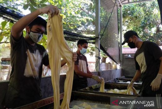Luar Biasa Bali! Studio Celup Kain Buleleng Sukses Saat Pandemi - GenPI.co BALI