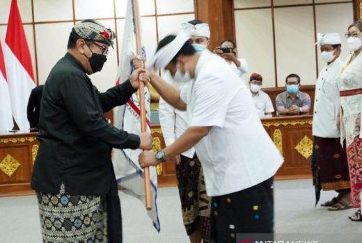 LPM Wajib Bantu Desa Usai Dimandatkan Wagub Bali Cok Ace - GenPI.co BALI