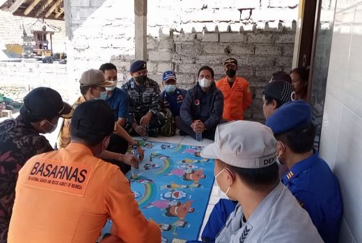 Nelayan Karangasem Bali Hilang, Tim SAR Hentikan Pencarian - GenPI.co BALI