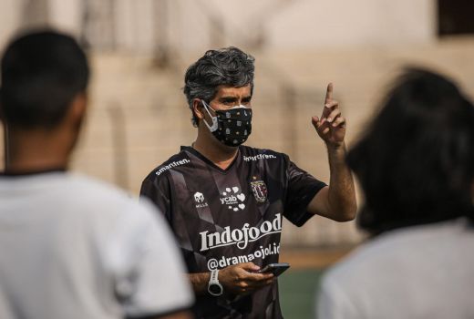 Komentari Pemain Bali United Bela Timnas Indonesia, Ini Doa Teco - GenPI.co BALI