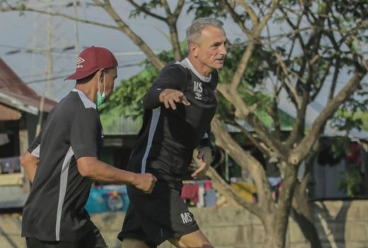 Pelatih PSM Makassar Sesumbar Jelang Lawan Bali United, Panas! - GenPI.co BALI