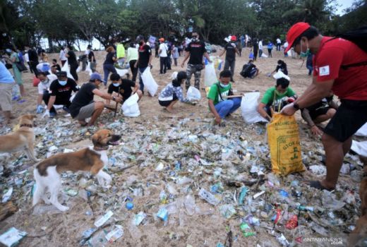 Wow! Sampah Pantai Bali Jadi Seni di Bangkok Thailand, Kok Bisa? - GenPI.co BALI