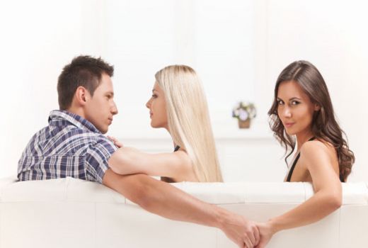 Hubungan Cinta Rusak, Ini 3 Bohong yang Tak Layak Dimaafkan - GenPI.co BALI