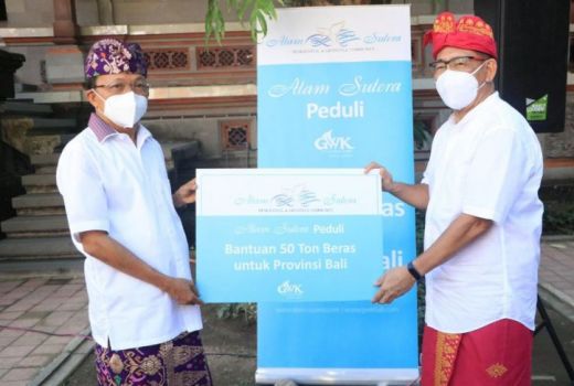 Gubernur Bali Koster Terima Bantuan dari GWK, Apa Itu? - GenPI.co BALI