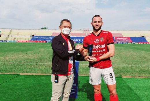 Ilija Spasojevic Jadi Pemain Terbaik Bulan September - GenPI.co BALI