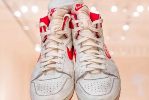 Terjual! Harga Sepatu Kets Michael Jordan Capai Rp21 Miliar - GenPI.co BALI