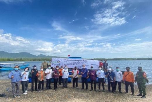 PLN UPT Bali Bantu Warga Jembrana Lewat TJSL - GenPI.co BALI