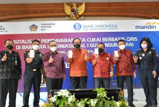 Bayar Bea Cukai di Bandara Ngurah Rai Cuma Pakai Aplikasi QRIS - GenPI.co BALI