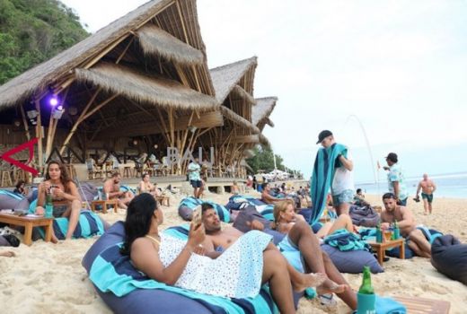 Wanita Lokal Ini Bikin Bule Prancis Sial di Bali, Gara-gara Apa? - GenPI.co BALI