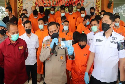 Edarkan Uang Palsu, Ibu di Denpasar Bali Untung Besar - GenPI.co BALI