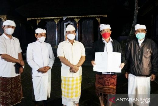 Galungan Covid-19 di Bali, Bupati Karangasem Ajak Mulat Sarira - GenPI.co BALI