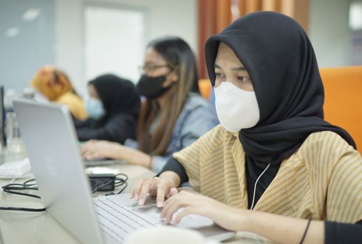 Karier Tak Kunjung Tinggi Alasan Wanita Mengundurkan Diri - GenPI.co BALI