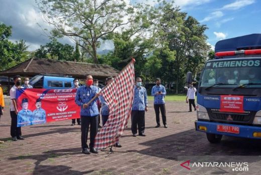 Warga Karangasem Bali Terdampak Covid-19, Bupati Dana Beri Ini - GenPI.co BALI