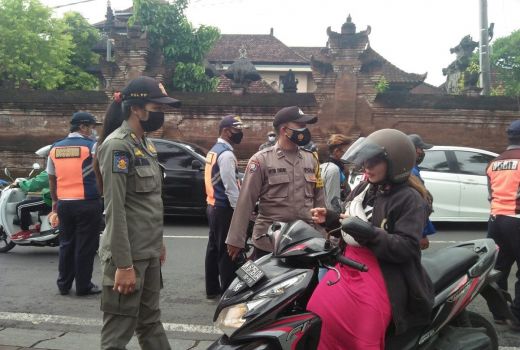 Rekor Buruk! Satpol PP Bali Ciduk 56 Pelanggar Prokes Covid-19 - GenPI.co BALI