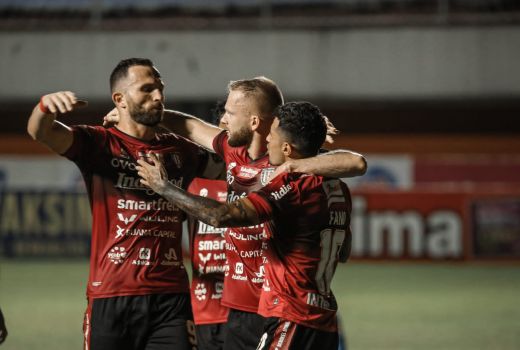 BRI Liga 1: Bali United Hancurkan Persiraja, Teco Puji Spasojevic - GenPI.co BALI