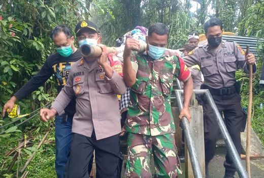 Ikut Upacara Hindu Gunung Agung Bali, WNA Prancis Ini Tewas - GenPI.co BALI