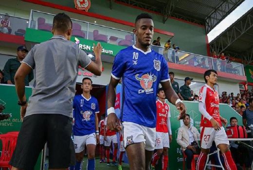 Teco Bongkar Alasan Gaet Privat Mbarga, Senjata Maut Bali United? - GenPI.co BALI