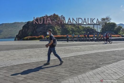 Pariwisata Bali 14 Ribu Winsus, Menparekraf Uno: Rekor Pandemi - GenPI.co BALI