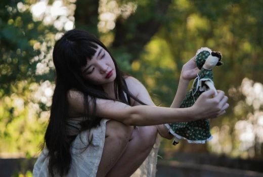 Gemar Anggap Spirit Doll Jadi Anak, Psikolog: Tanda Gangguan Jiwa - GenPI.co BALI