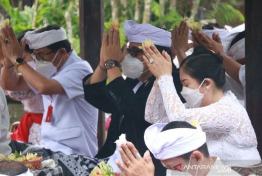 Bupati Tabanan Bali Beri Pesan Soal Persembahyangan, Apa Itu? - GenPI.co BALI